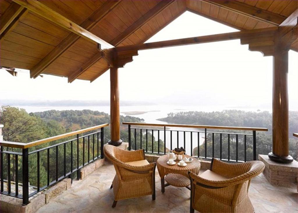Ri Kynjai Serenity By The Lake Shillong Exterior photo