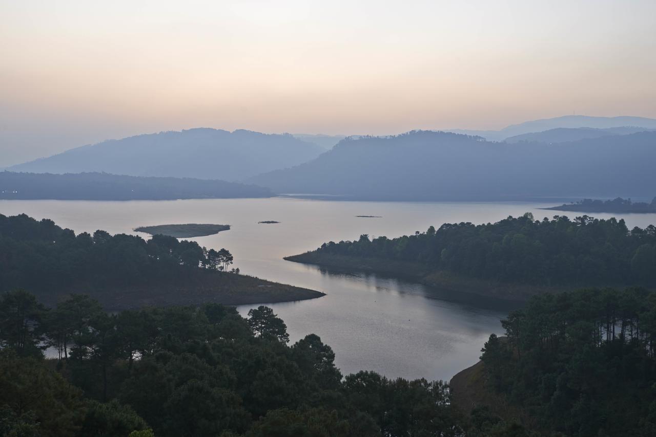 Ri Kynjai Serenity By The Lake Shillong Exterior photo